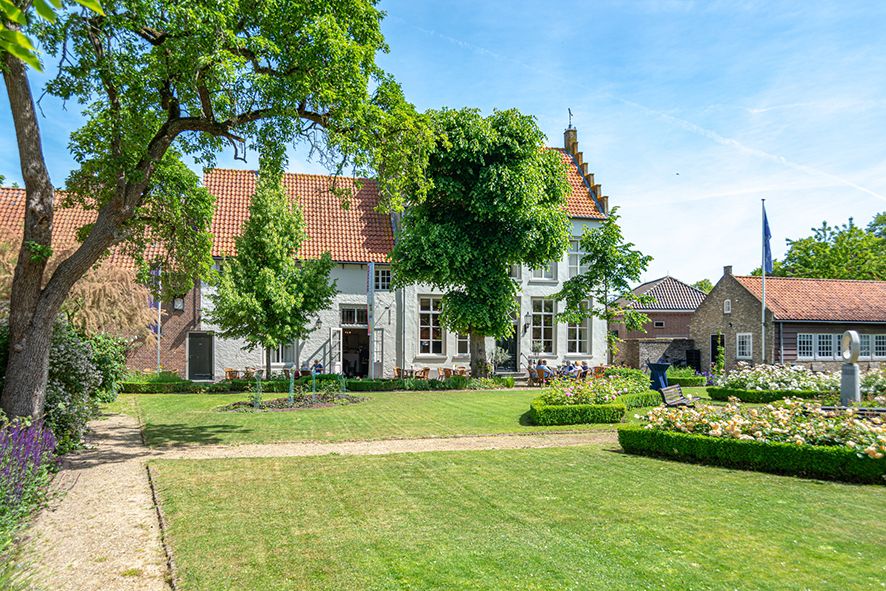 Gouverneurshuis en bedeelhuisje