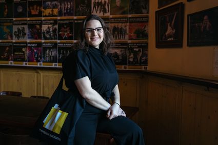 Foto van Ilse, inwoner van Zoetermeer en werkt bij Poppodium Boerderij.
