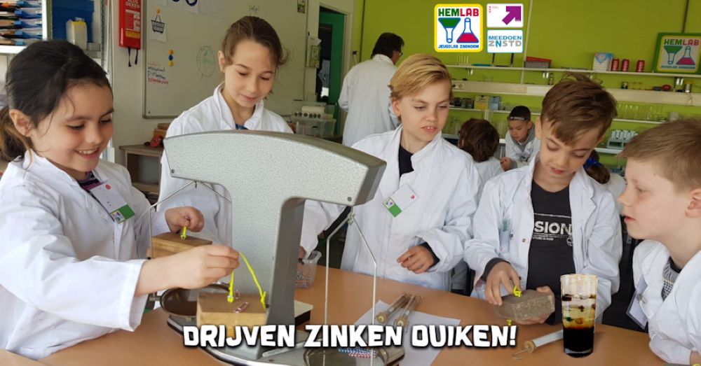 Drijven Zinken Duiken!