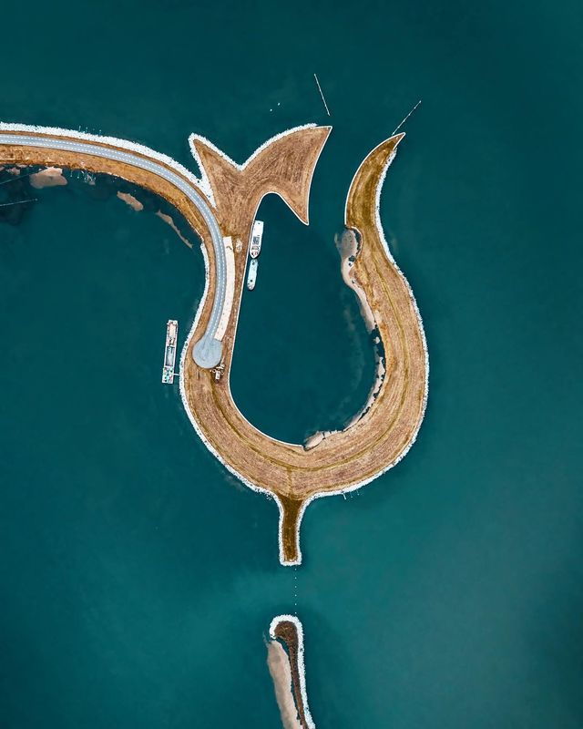 Dronefoto van tulpeiland in Flevoland