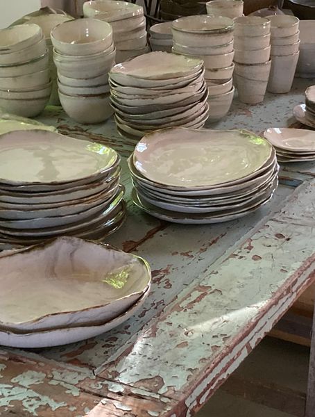 keramieken borden uit atelier Ikigai