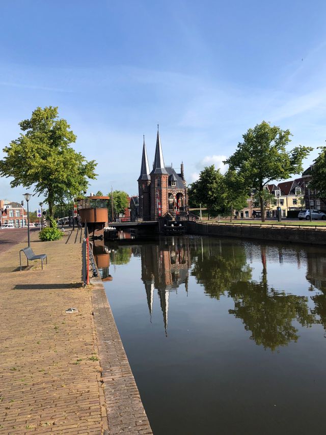 waterpoort van sneek vanaf de zeikant