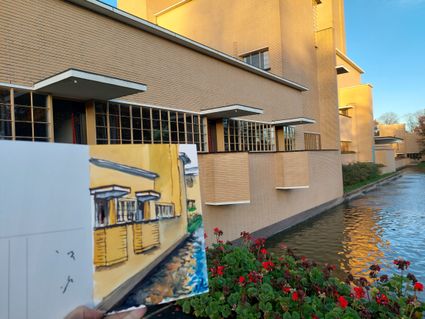 Schets Raadhuis met op de achtergrond het Dudok Raadhuis zelf