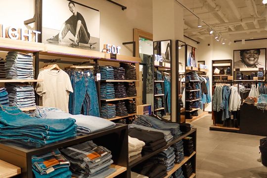 Levi's
