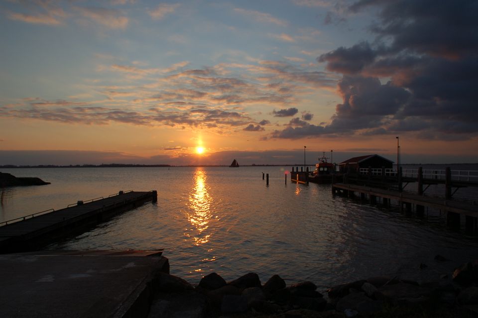 Uitzicht Marken met zonsondergang