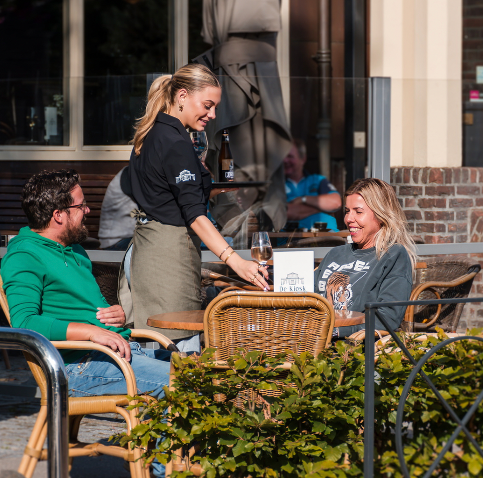 Terrasse des Kiosks Loon op Zand