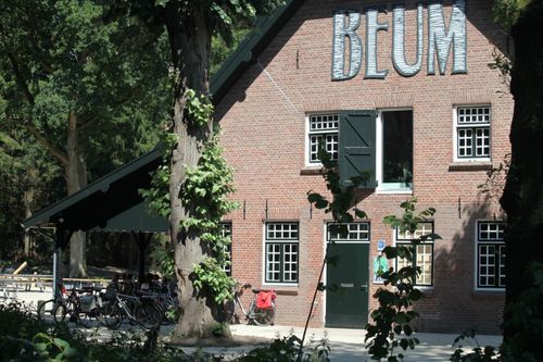 Beum buitenkant aan de voorkant