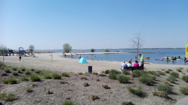 Strand bij EuroParcs Veuwemeer