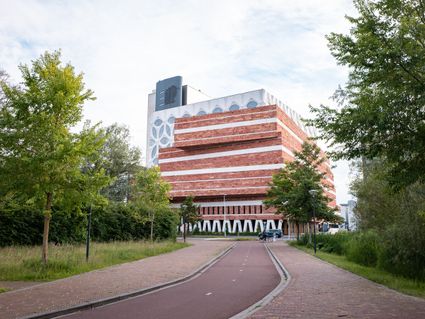 Naturalis gebouw museum in het Bio Science Park