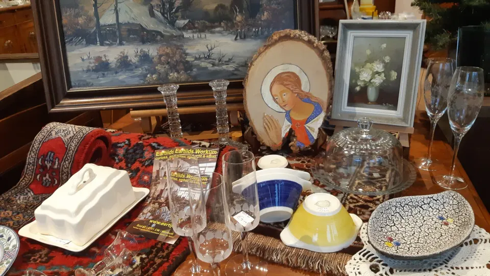 Eartiids curiosa, ambacht & kunst | winkel en webshop | aanzicht winkel