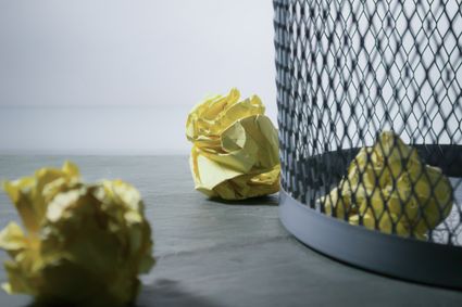 Trash bin