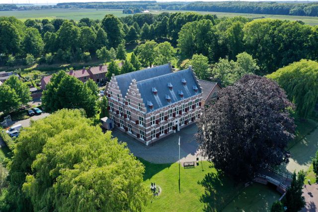 Luchtfoto van het Mauritshuis in Willemstad