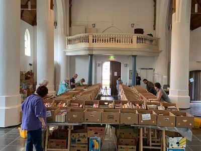 boekenbeurs in het Oude Kerkje