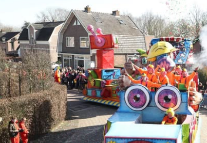 Carnavalsoptocht Pampus-De Lollebroek