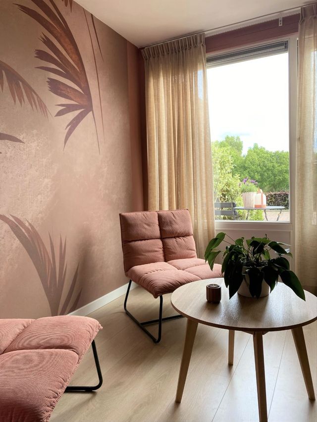 Stoelen met tafeltje.