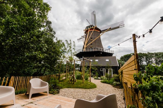 Unieke overnachtingsplek in Arkel: slapen in een historische molen met sfeervolle tuin, midden in het Groene Hart.