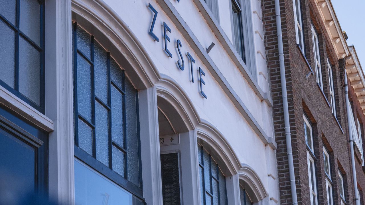 Foto van de gevel van restaurant Zeste in Zevenbergen.