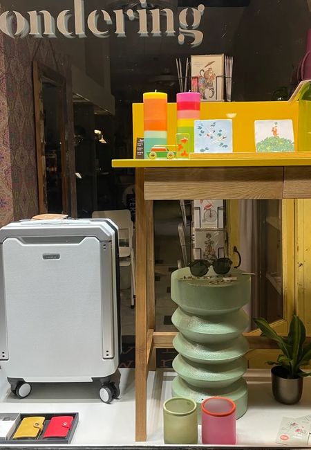Etalage van woonwinkel De Verwondering in Maastricht