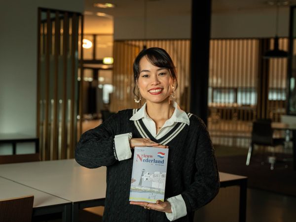 Leer Nederlands door poëzie en kunst met Luna Nguyen