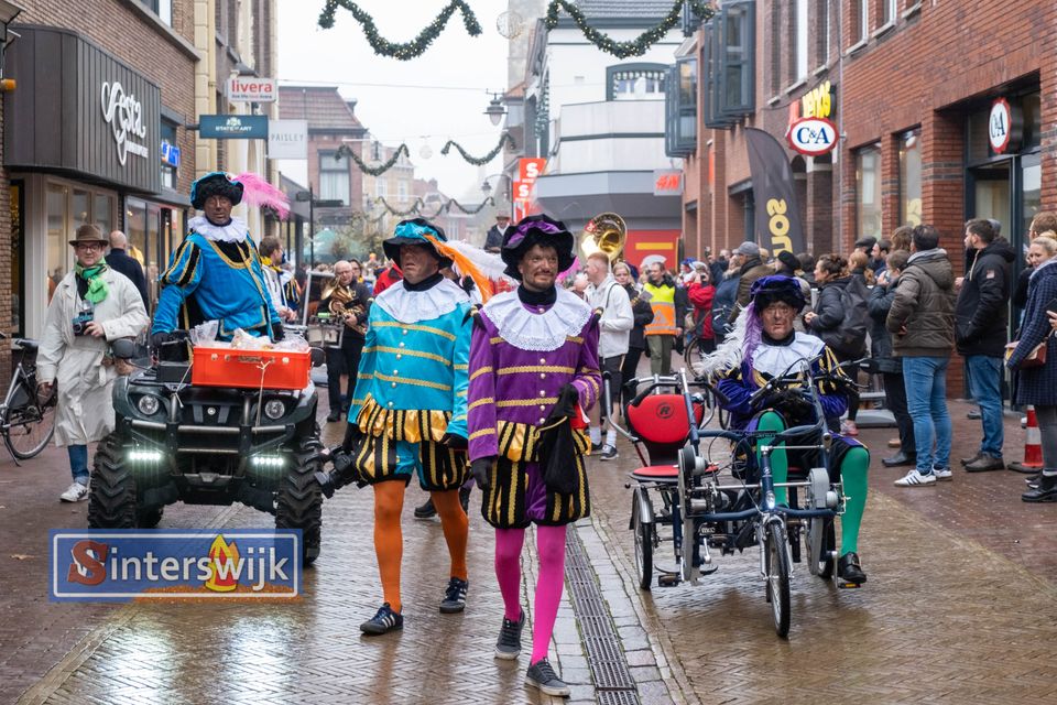 Sint en Piet in het winkelcentrum