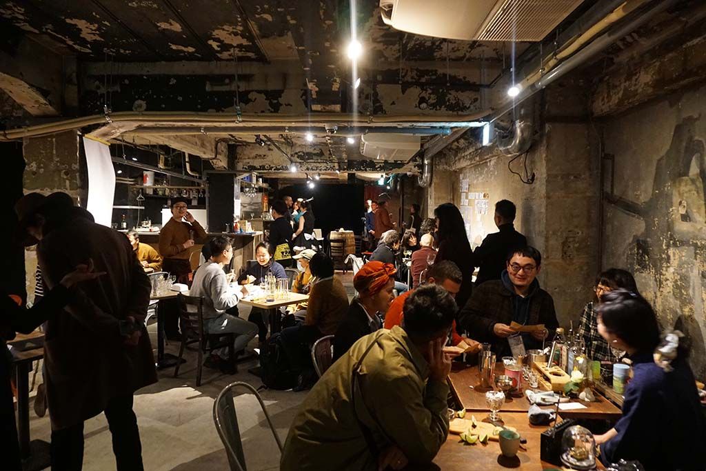 orangcosong & guests: IsLand Bar