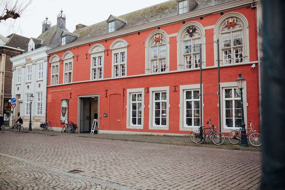 Fotomuseum aan Het Vrijthof exterior full-width building