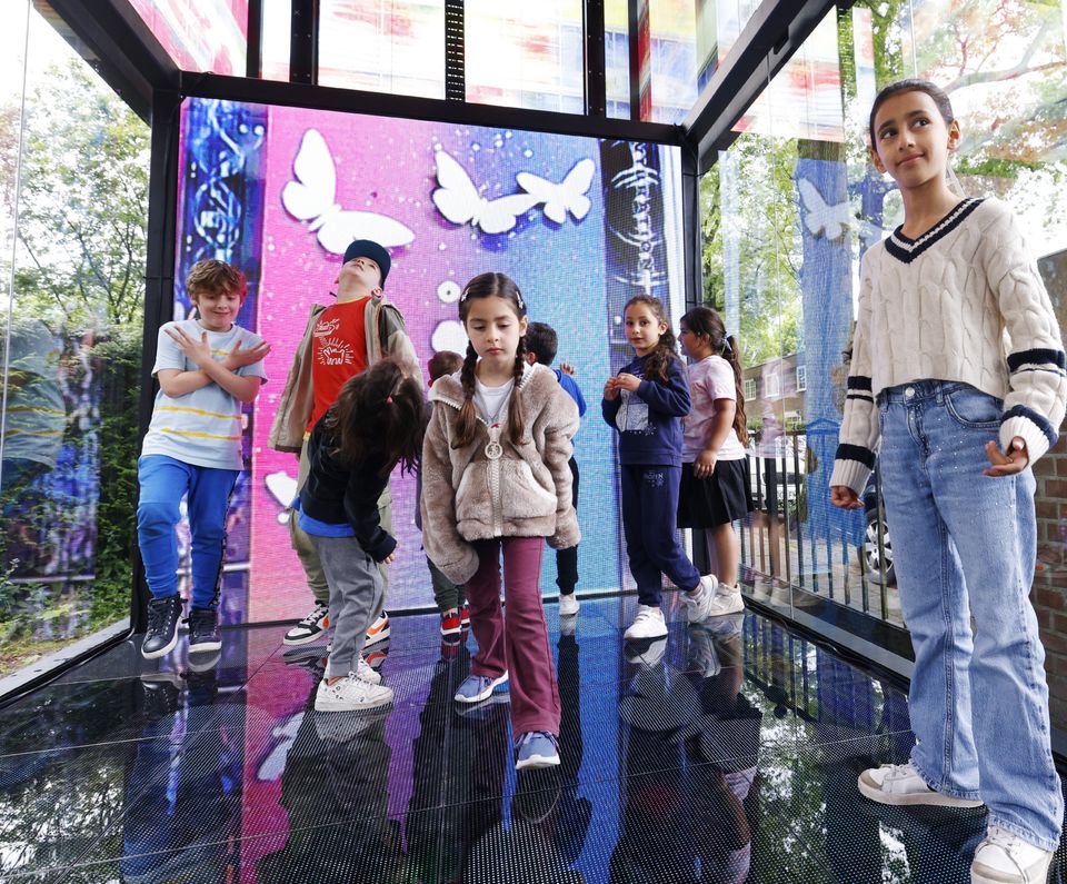 Kinderen in de mobiel van LAB Mediaplein