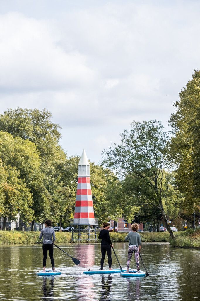 Suppen op de singels in Breda bij de vuurtoren