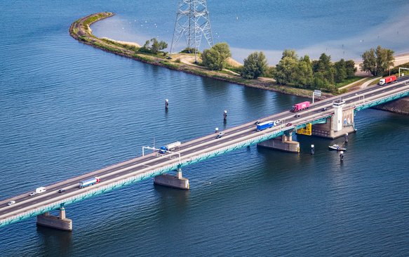 Haringvlietbrug