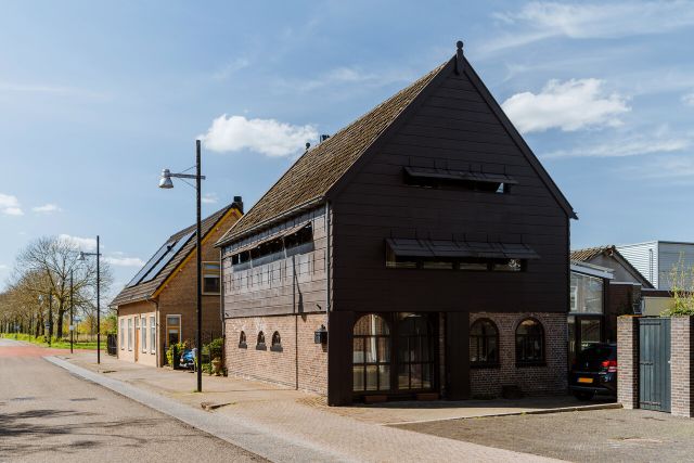 Old-fashioned tanning barn in Sprang-Capelle