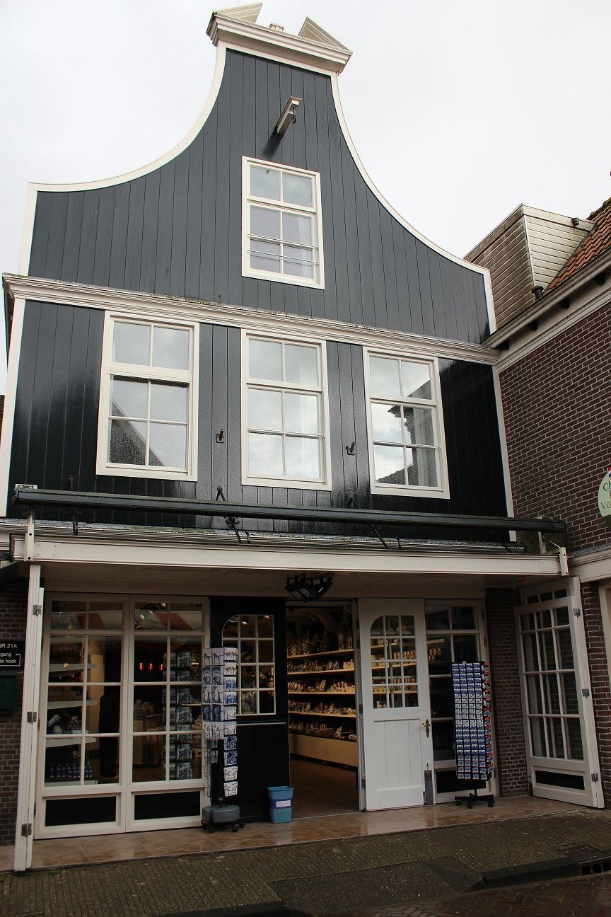 De buitenkant van Heinen Delfts Blauw