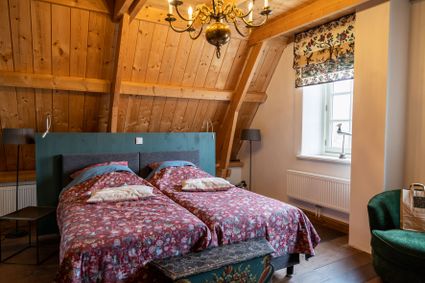 Bed in het Hylperhuis in Hindeloopen