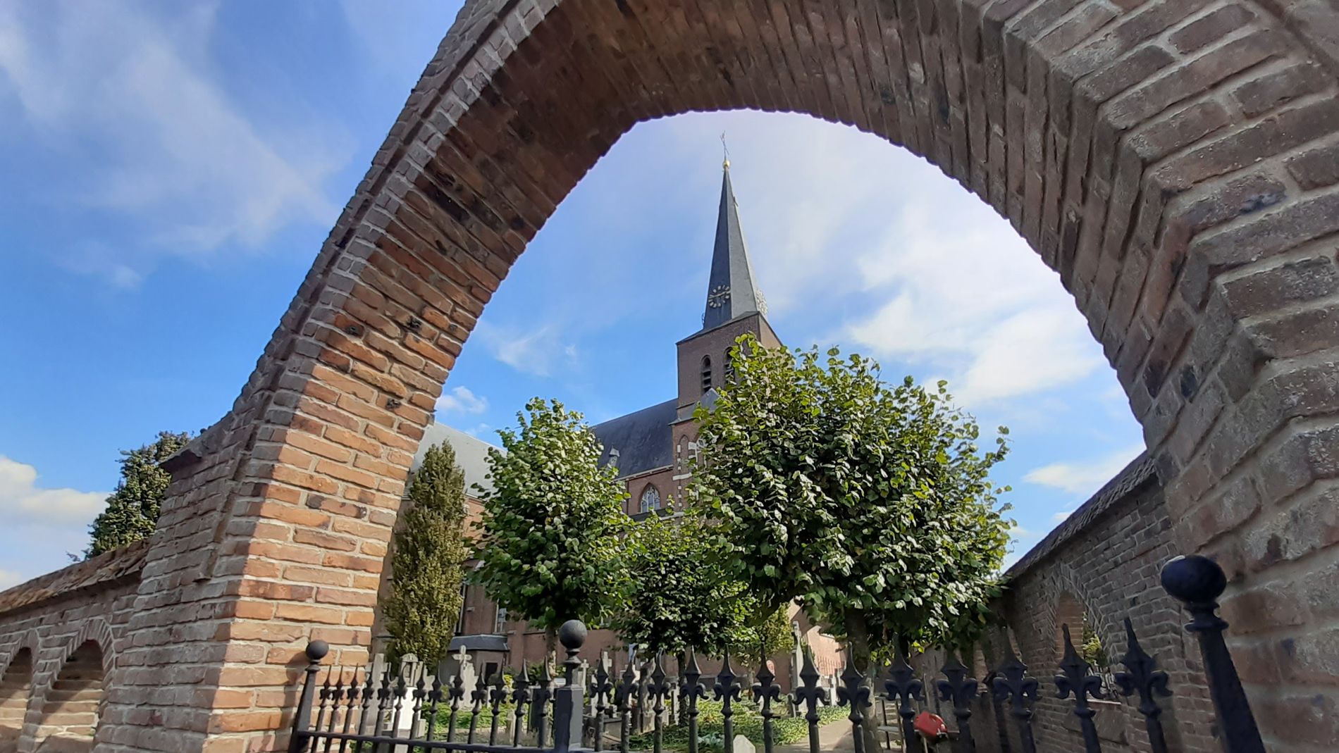 Sint Willibrordus Kirche Deurne