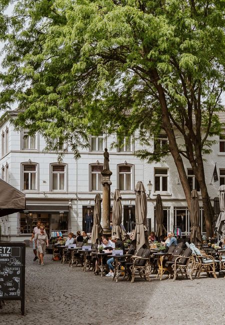 Sint Amorsplein Maastricht terrassen