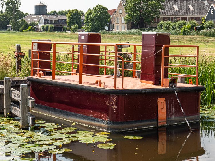 Met pontje ben je snel van het bebouwde naar onbebouwde kom