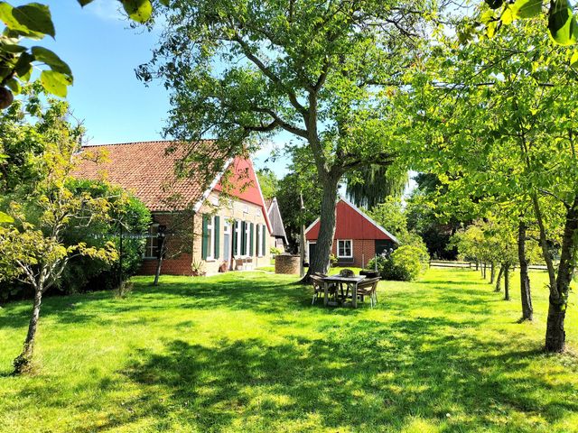 Voorhuis met tuin
