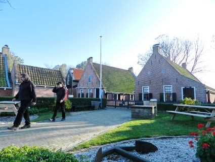 fiskerhuske in paesnes moddergat, land in friesland