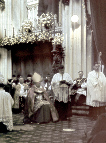 De wijding in de Sint-Jan op 29 juni 1942 van mgr. Mutsaerts tot (hulp) bisschop