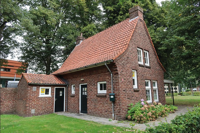 The messenger house in the city garden of Waalwijk, back side House of Waalwijk