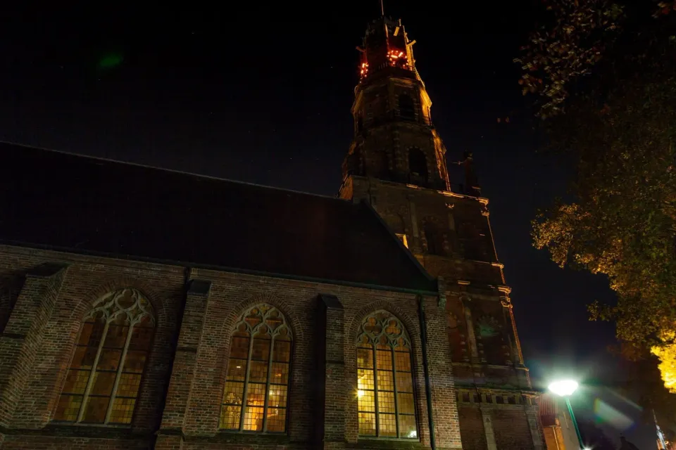 Verlichte Oude Nicolaaskerk