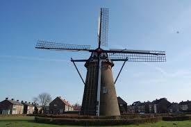 Windmolen de graanmolen Hapert