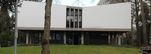 Pand van het voormalige Kantongerecht in Hilversum