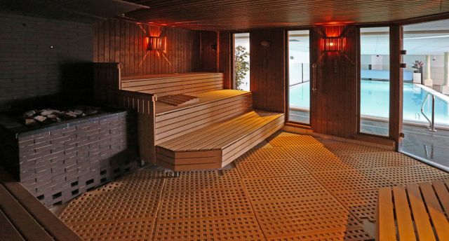Wellness Warmond sauna en zwembad