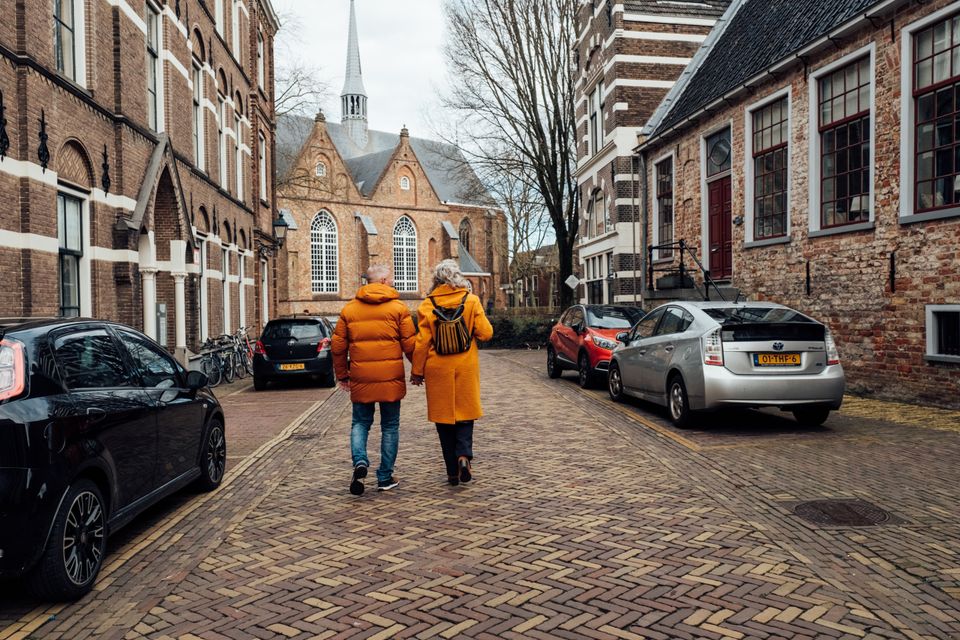 Hand in hand, Grote Kerkstraat, Jacobijner Kerk