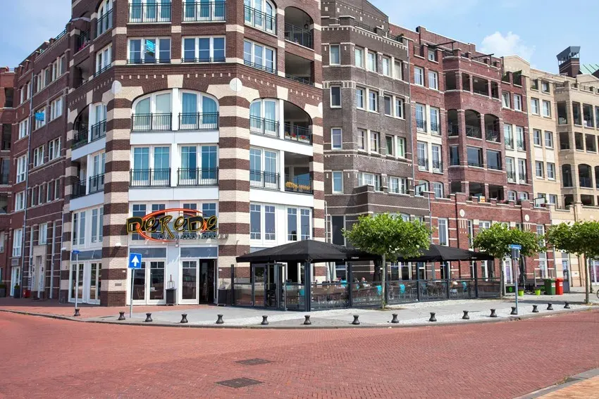 Vooraanzicht van de Rede in Bataviahaven.