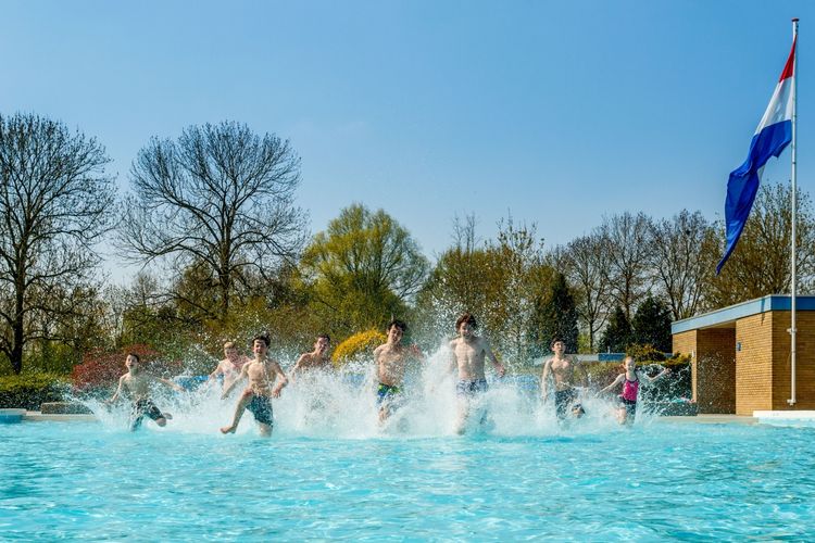 Zwembad de Bosselaar Zevenbergen