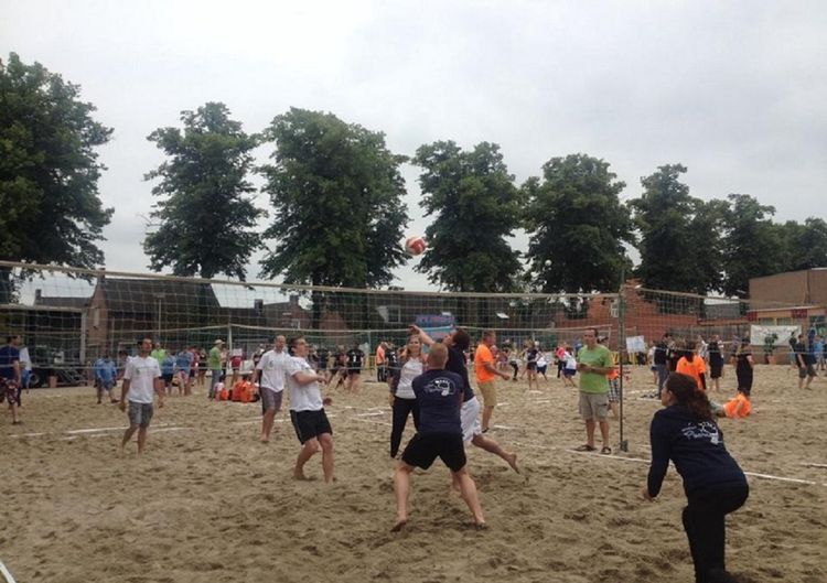 Mega Beach Festijn Zeilberg