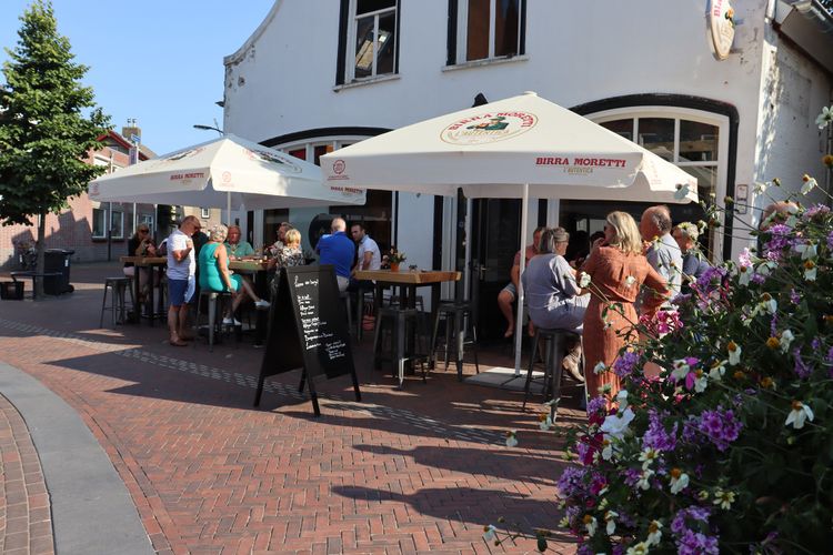 Gezellig borrelen bij café De Kloek