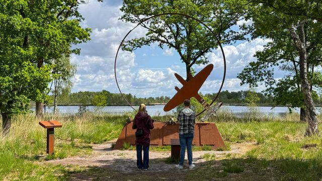 Oorlogsmonument vliegtuigcrash Mariapeel