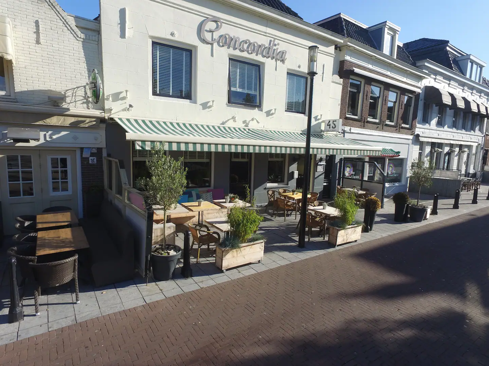 Buitenaanzicht Hostel 45 op de Koemarkt.